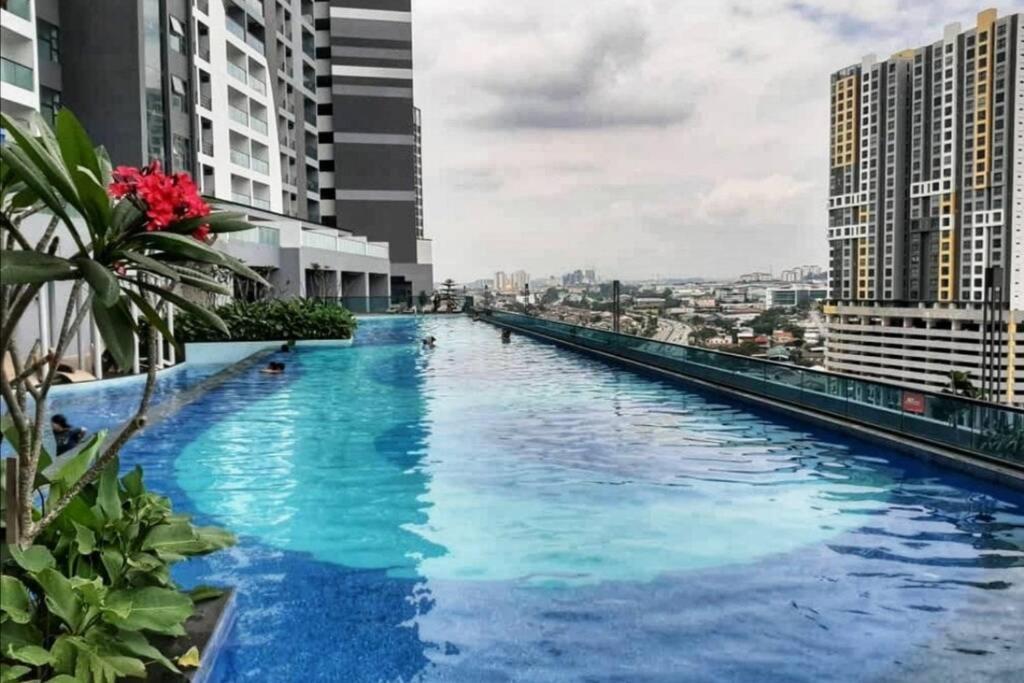 Symphony Tower Studio #9 With Balcony Cheras Buitenkant foto